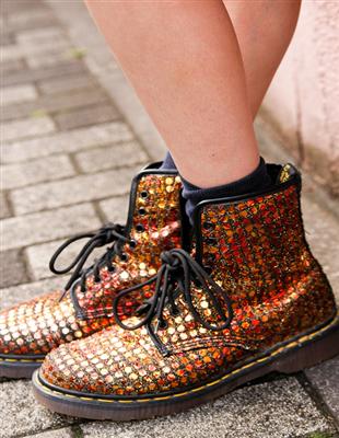 日本街头流行女士短靴